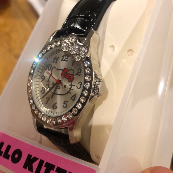 Hello Kitty Girls Watch - Picture 2 of 3